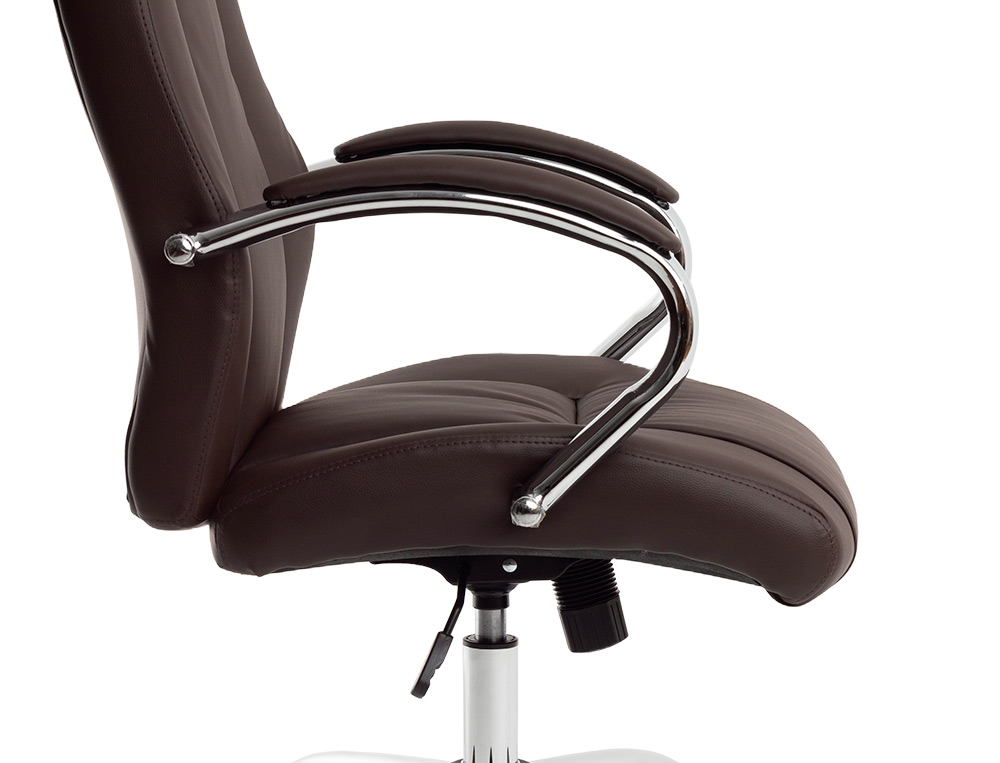 CADEIRA DE DIRECAO Q-CONNECT VERONA IMIT DE PELE BASE METAL ALT MAX 1210 MM LARG 650 MM PROF 730 MM RODAS PREMIUM COR CA
