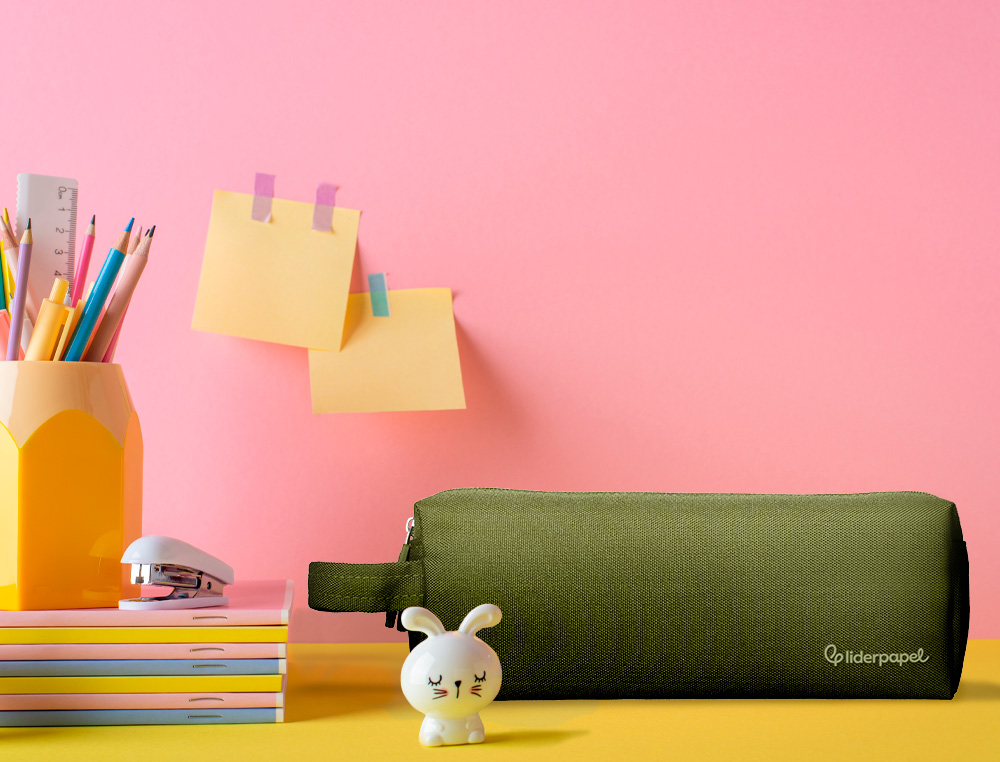 ESTOJO ESCOLAR LIDERPAPEL RETANGULAR COM ASA 2 FECHOS 210X80 MM VERDE MILITAR