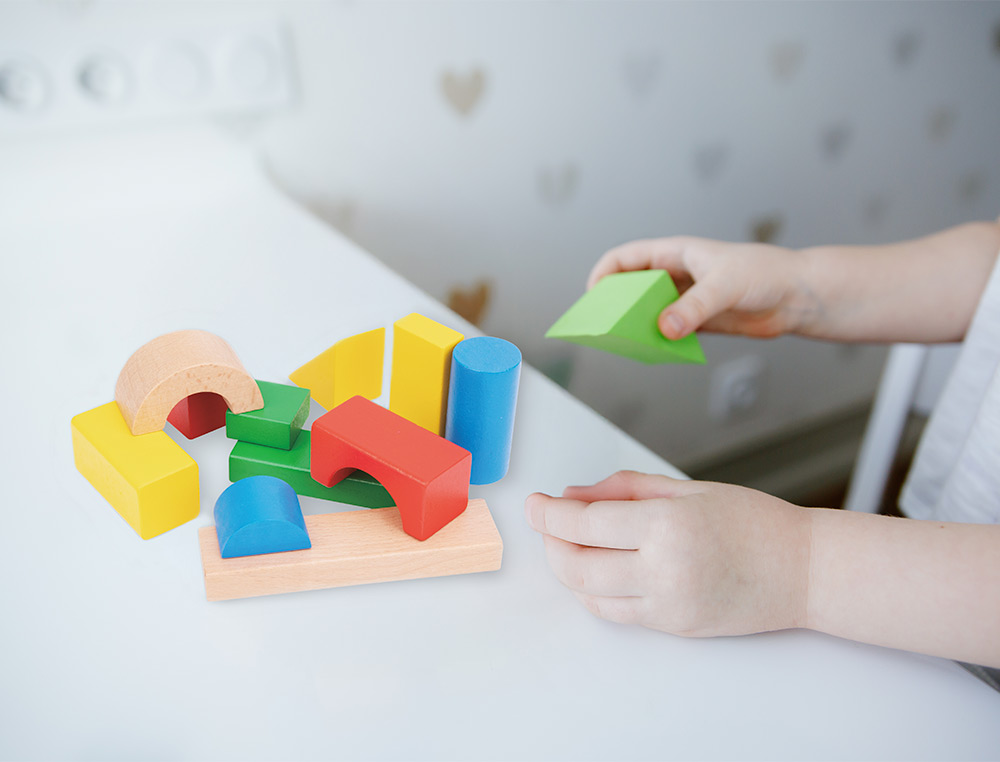 JOGO INFANTIL IMAGINOVO MADEIRA CONSTRUCAO DE BLOCOS +12 MESES 100 PECAS 29X29X3,5CM