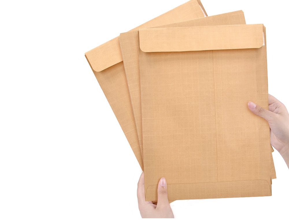 ENVELOPE LIDERPAPEL N.4 SALARIOS CASTANHO 140X190MM SEM JANELA PACK DE 500 UNIDADES