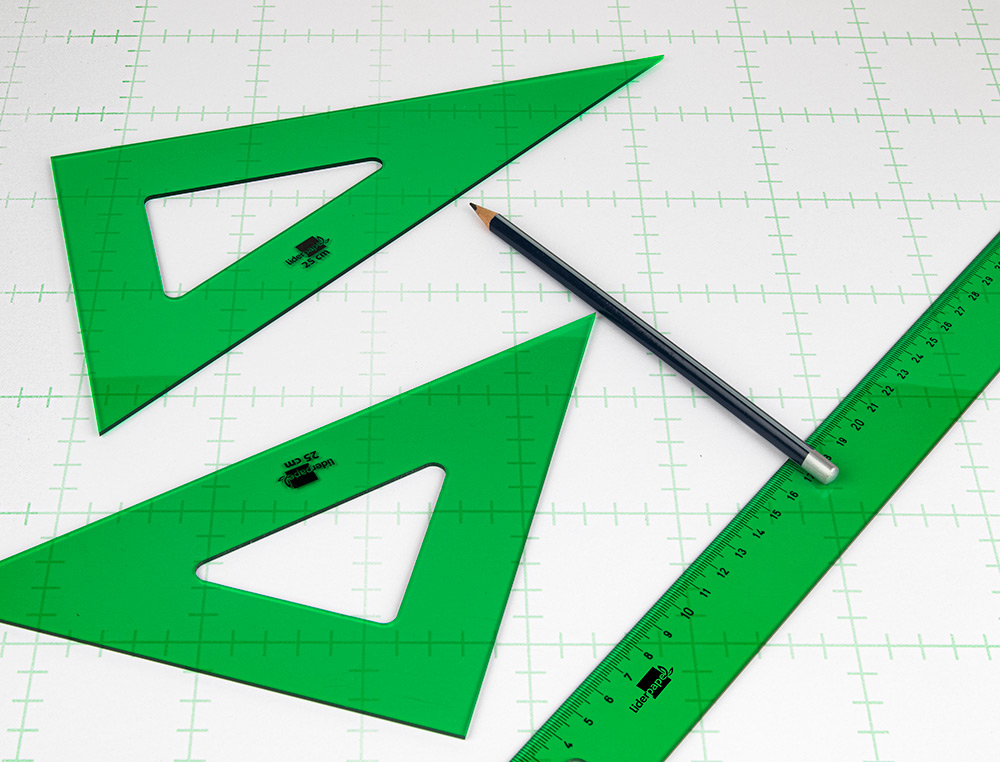 JOGO ESQUADRO E REGUA 30 CMS E SEMICIRCULO EM PETACA LIDERPAPEL VERDE