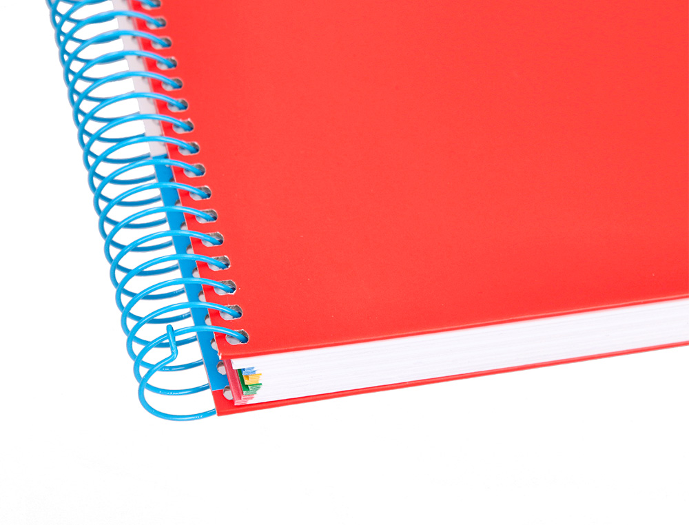 CADERNO ESPIRAL DIN A5 ANTARTIK CAPA FORRADA 120 F 90 GR QUADRICULA 5 MM 5 BANDAS 6 FUROS CORES SORTIDAS